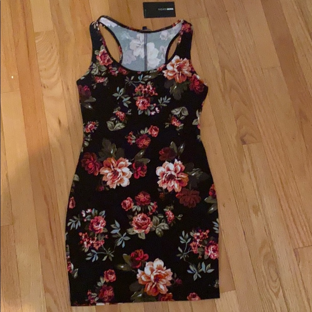 Super cute mini dress ! New !